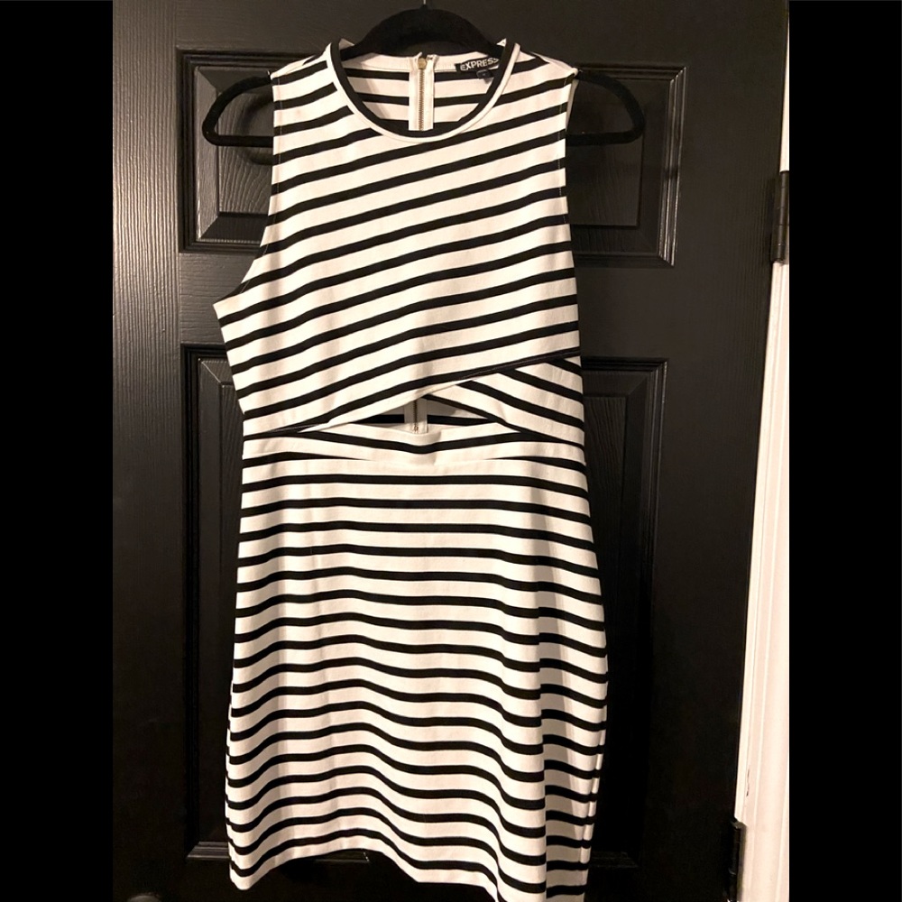 Women’s dress